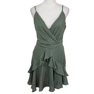 Francesca's Trixxi Green Mini Dress Size Small NWOT Green Wedding Guest Dress